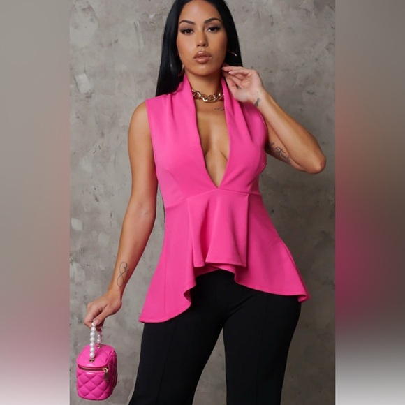 NEW VIN VIN DEEP PLUNGE TOP - FUCHSIA, SMALL - Picture 1 of 7